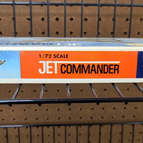 Very Rare - Aurora 1/72 Scale Jet Commander Model kit!! - Picture 6 of 9